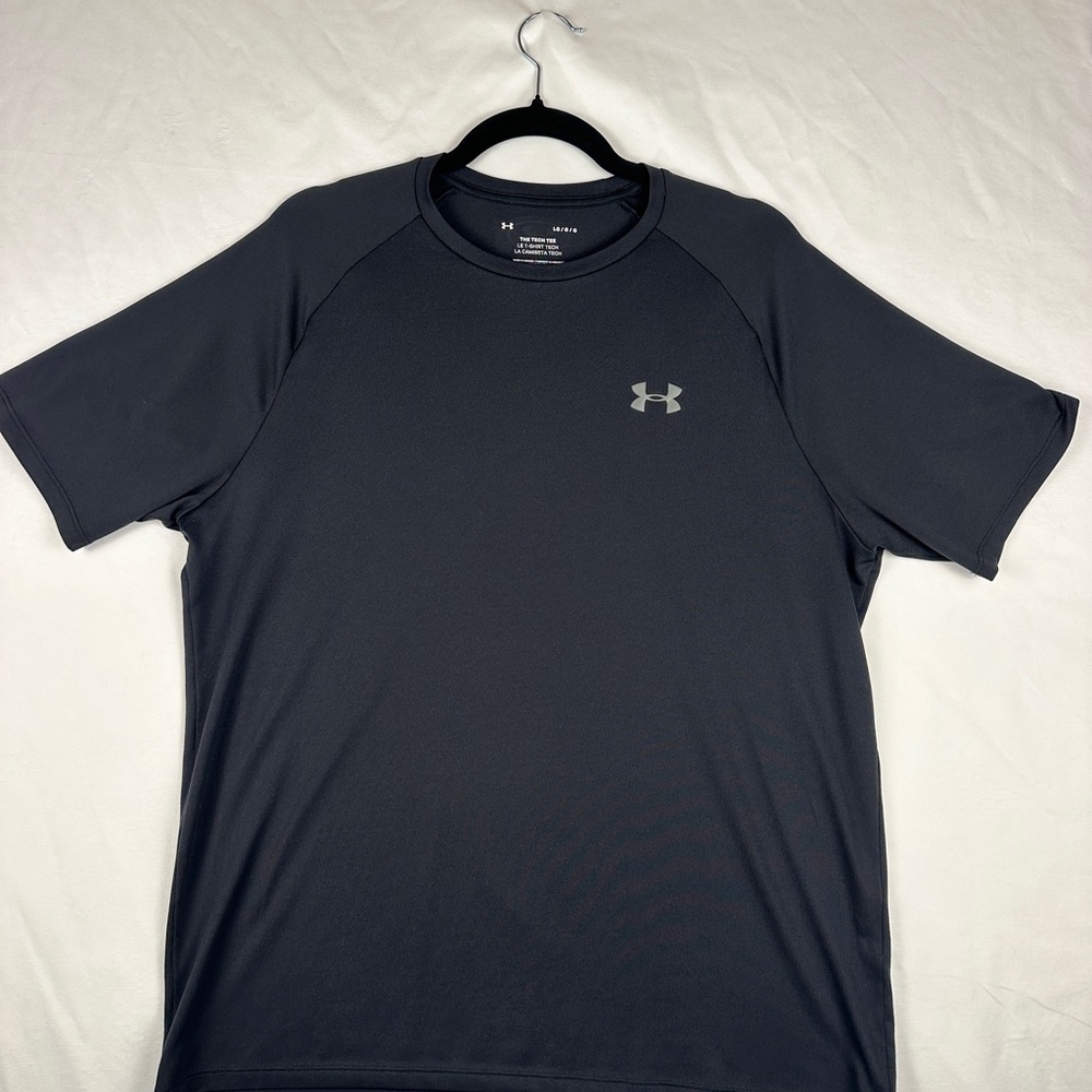 Under Armour Shirt Men’s Size Large Black Athletic Short Sleeve T Shirt Active